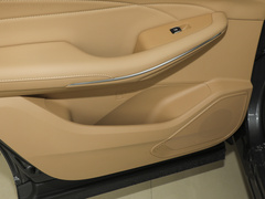 2024款 荣耀版 1.5L DE-i 100KM畅享型 7座