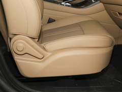 2024款 荣耀版 1.5L DE-i 100KM畅享型 7座