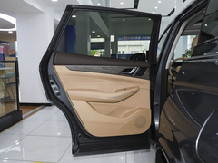 2024款 荣耀版 1.5L DE-i 100KM尊享型 5座