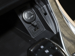 2024款 荣耀版 1.5L DE-i 100KM尊享型 5座