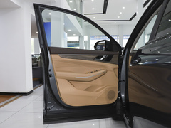 2024款 荣耀版 1.5L DE-i 100KM尊享型 5座