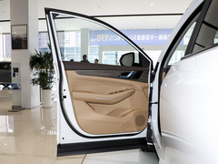 2024款 荣耀版 1.5L DE-i 100KM尊享型 7座