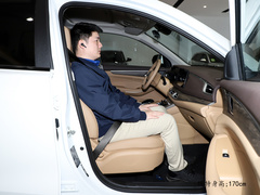 2024款 荣耀版 1.5L DE-i 100KM尊享型 7座