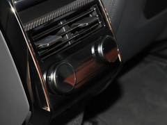 2024款 4.4 V8 SV Edition One 