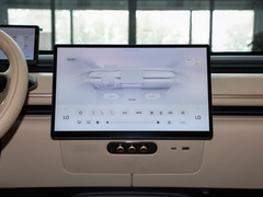 2024款 纯电 760 Max
