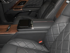2024款 4.0T V8版