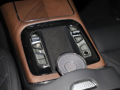 2024款 4.0T V8版