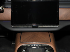 2024款 4.0T V8版