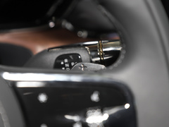 2024款 4.0T V8版