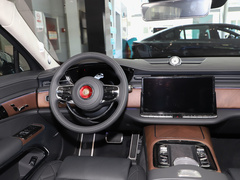 2024款 4.0T V8版