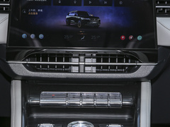 2025款 2.0T 四驱尊享版