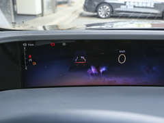 2025款 2.0T 四驱尊享版