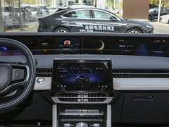2025款 2.0T 四驱尊享版