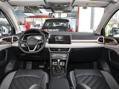 2024款 300TSI 两驱皎月版