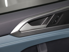 2024款 300TSI 两驱满月版