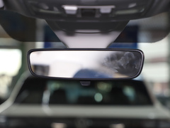 2024款 300TSI 两驱满月版