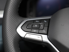 2024款 300TSI 两驱满月版