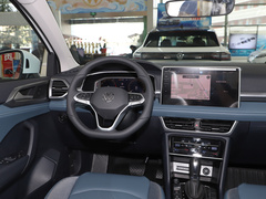 2024款 300TSI 两驱满月版
