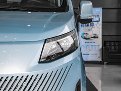 2024款 多功能版 2.0T手动 短轴平顶 后单胎5座