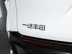 2024款 2.5L混动 尊贵PLUS四驱版