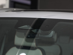2024款 EV 荣耀版 635KM 四驱旗舰型