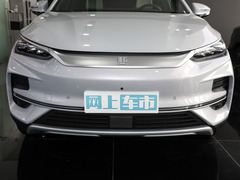2024款 EV 荣耀版 635KM 四驱旗舰型