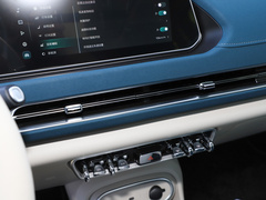 2024款 401km 豪华型
