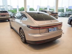 2024款 75kWh 行政签名版