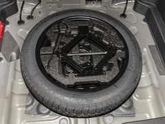 2024款 1.5T 手动荣耀版