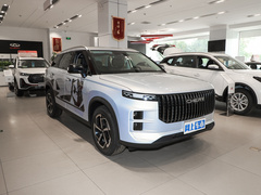 2024款 都市版 1.6T 兩驅(qū)豪華