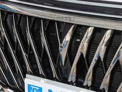2023款 改款 PLUS 2.0T 汽油自动豪华版
