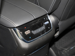 2023款 改款 PLUS 2.0T 汽油自动豪华版