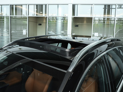 2024款 改款 GLC 300 L 4MATIC 动感型 5座
