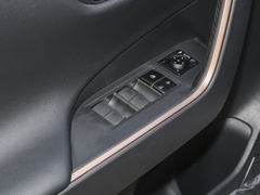 2024款 双擎 2.5L E-CVT四驱尊贵版
