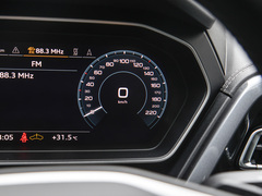 2024款 40 e-tron 冠军纪念版