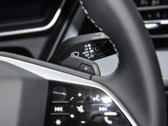 2024款 40 e-tron 冠军纪念版