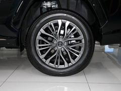 2024款 双擎 2.5L E-CVT四驱豪华PLUS版
