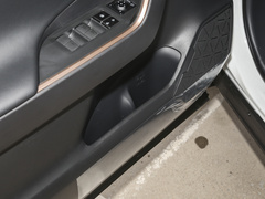 2024款 双擎 2.5L E-CVT两驱豪华PLUS版