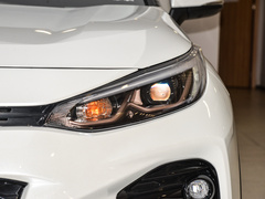 2024款 2.0L CVT四驱豪华PLUS版