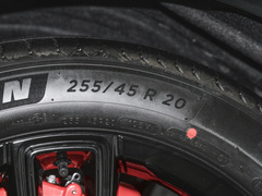 2025款 318 318km 后驱环游版