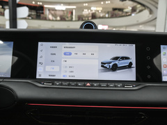 2025款 318 318km 后驱环游版