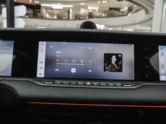 2025款 318 318km 后驱环游版
