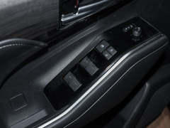 2024款 2.5L HEV四驱尊贵版