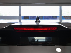 2024款 2.5L智能电混双擎两驱尊贵版 7座