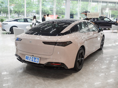 2024款 全球款 710特高压智驾版
