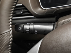 2024款 2.0L CNG中级营运舒适版 7座