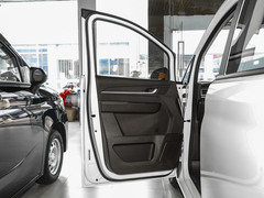 2024款 2.0L CNG中级营运舒适版 7座