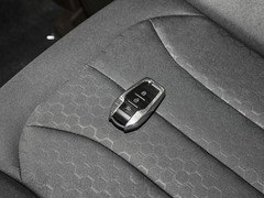 2024款 2.0L CNG中级营运舒适版 7座