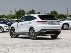 2024款 2.0L CVT两驱豪华PLUS版