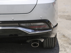 2024款 2.0L CVT两驱豪华PLUS版